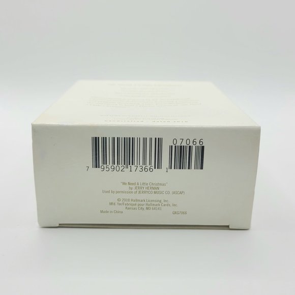 Hallmark Keepsake 2010 "We Need a Little Christmas" ornament - Picture 6 of 6